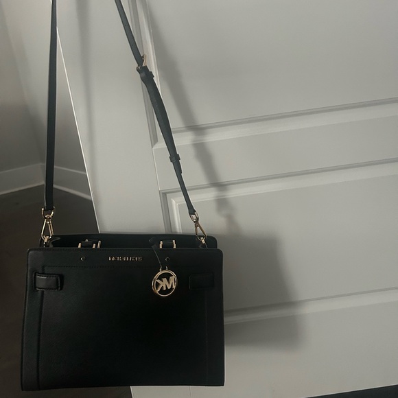 Michael Kors Black Leather Shoulder Bag - Picture 1 of 4